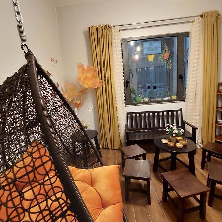Alley Homestay Hanoi Buitenkant foto