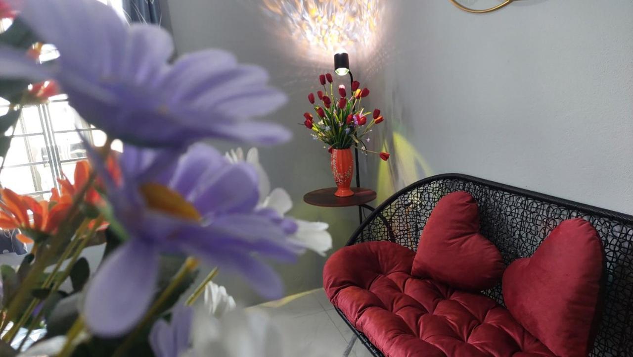 Alley Homestay Hanoi Buitenkant foto